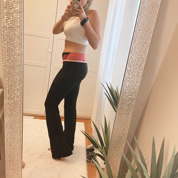 lululemon athletica Pants - Lululemon Groove Leggings